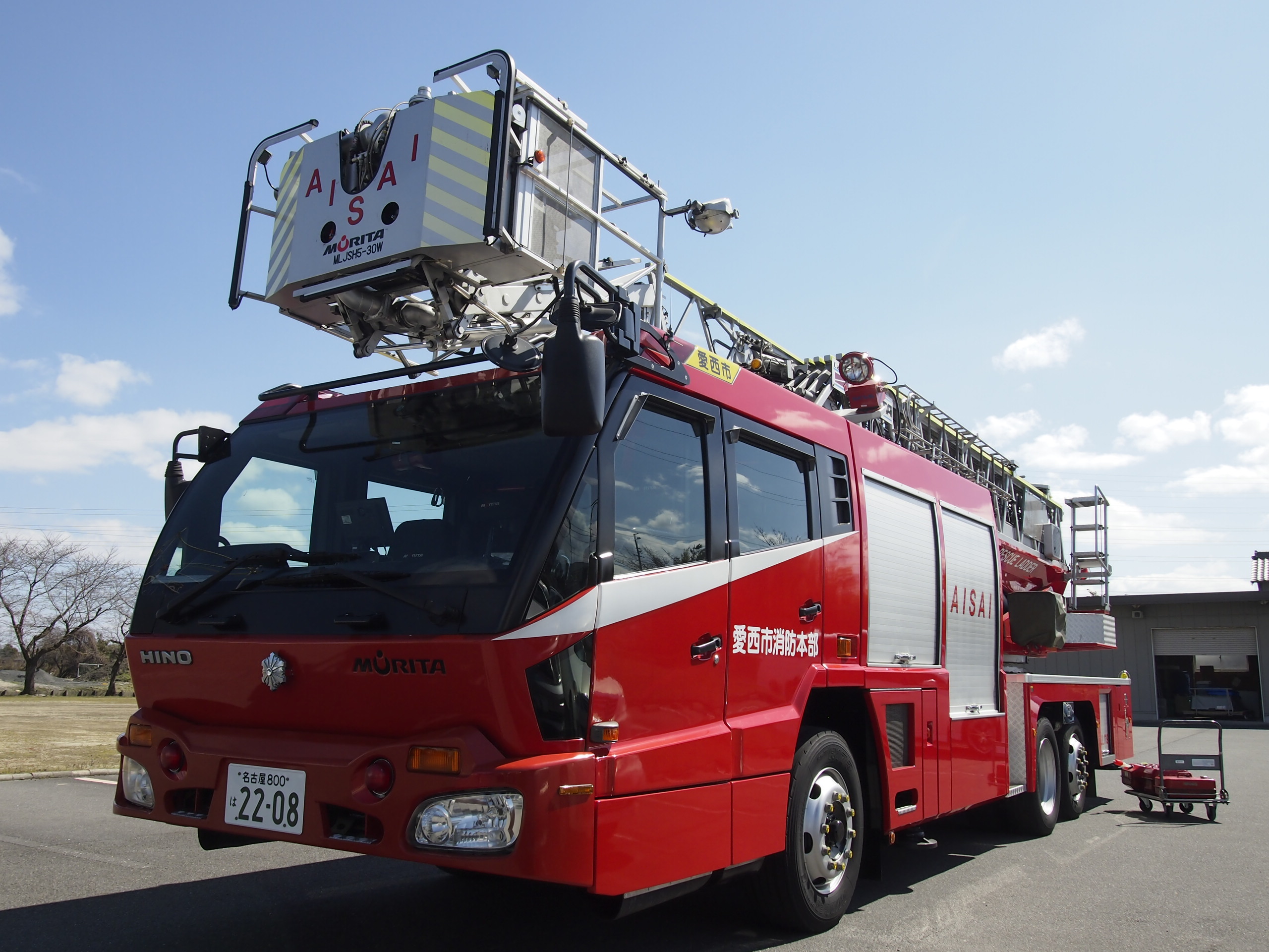 ［30M級］伸縮水管付き先端屈折式はしご車 / 愛西市消防本部
