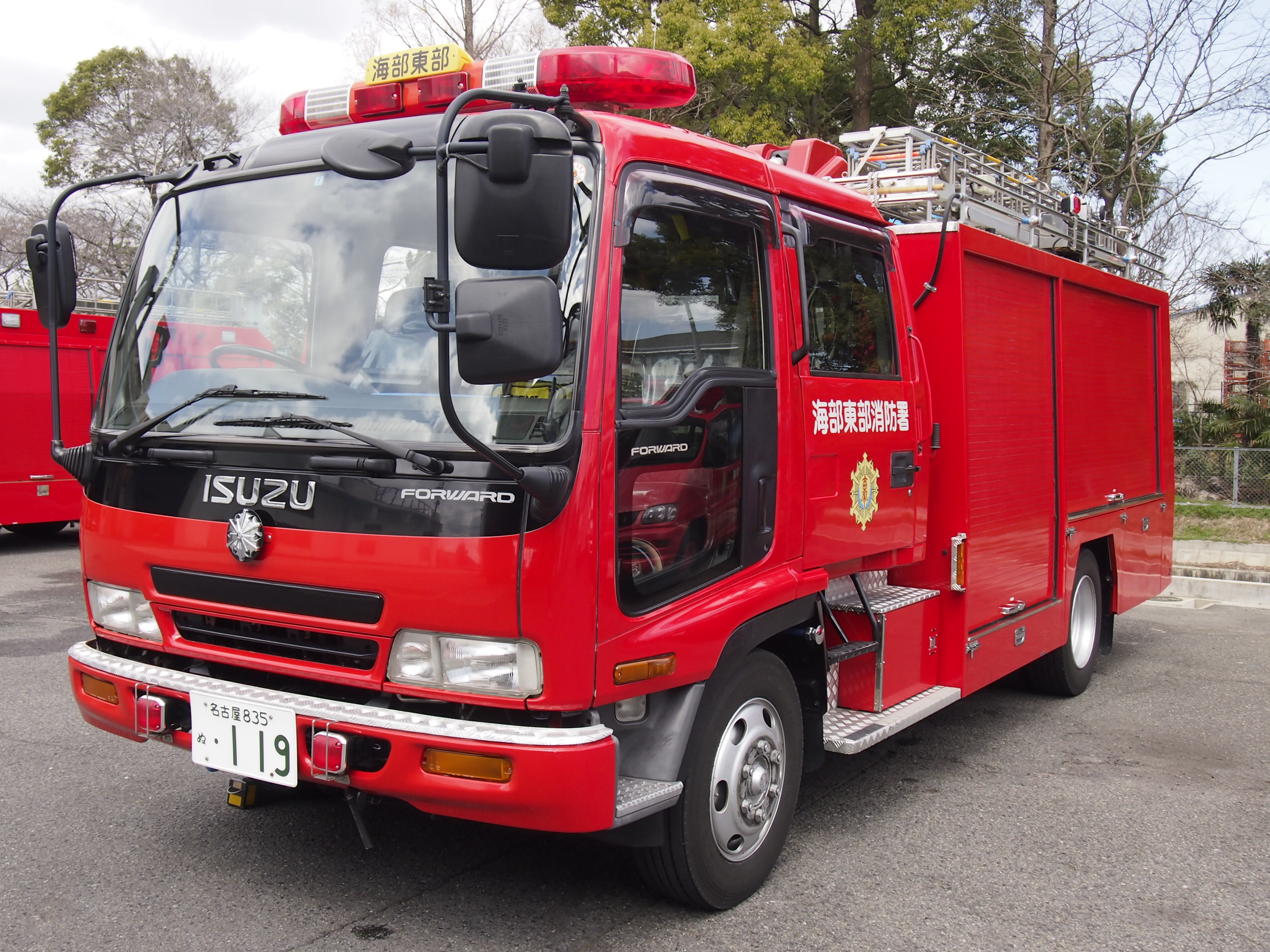 ［水1−A型］水槽付消防ポンプ自動車 / 海部東部消防組合消防本部 / タンク２号車