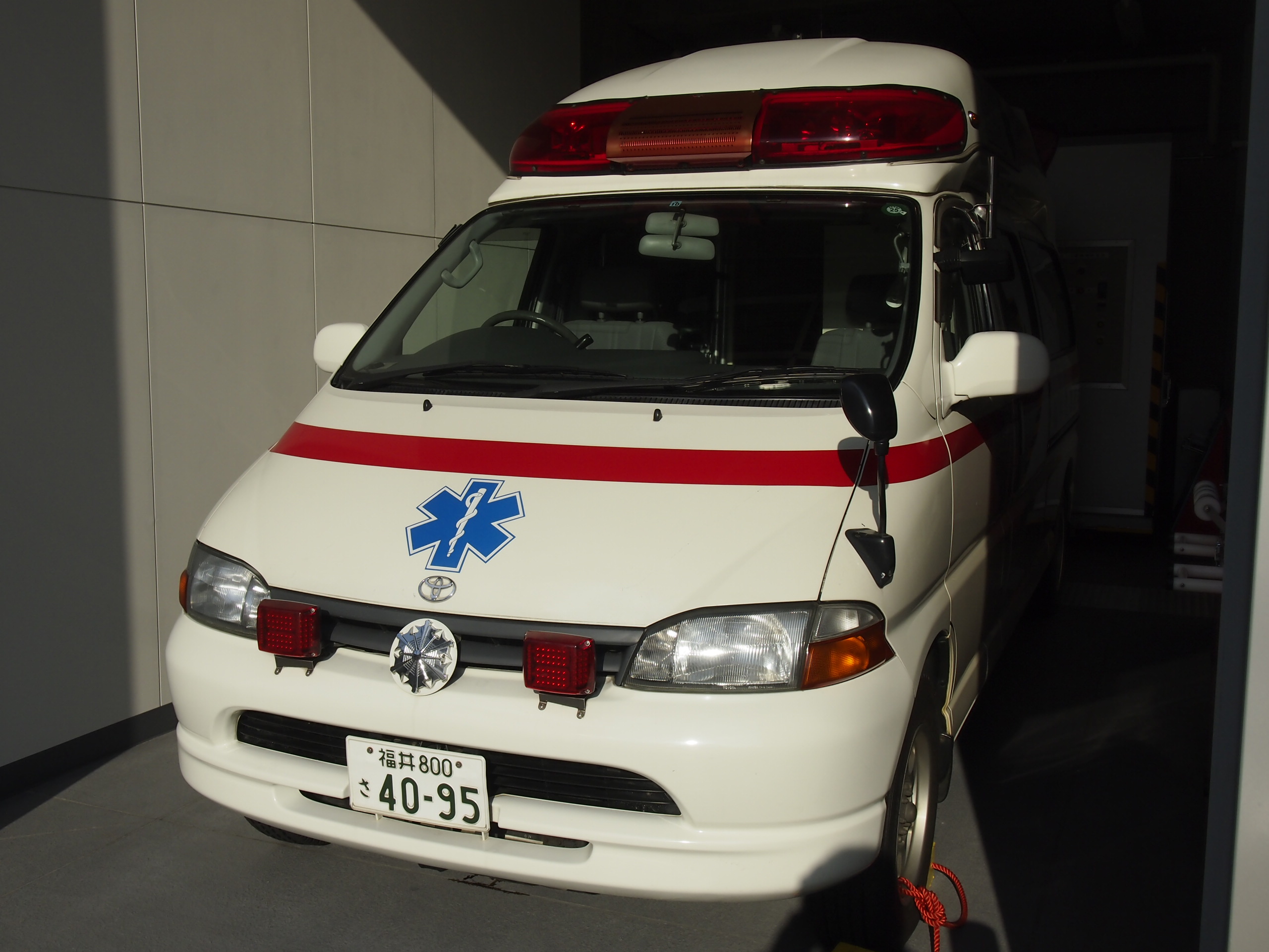 高規格救急自動車 2代目 ハイメディック / 福井市消防局