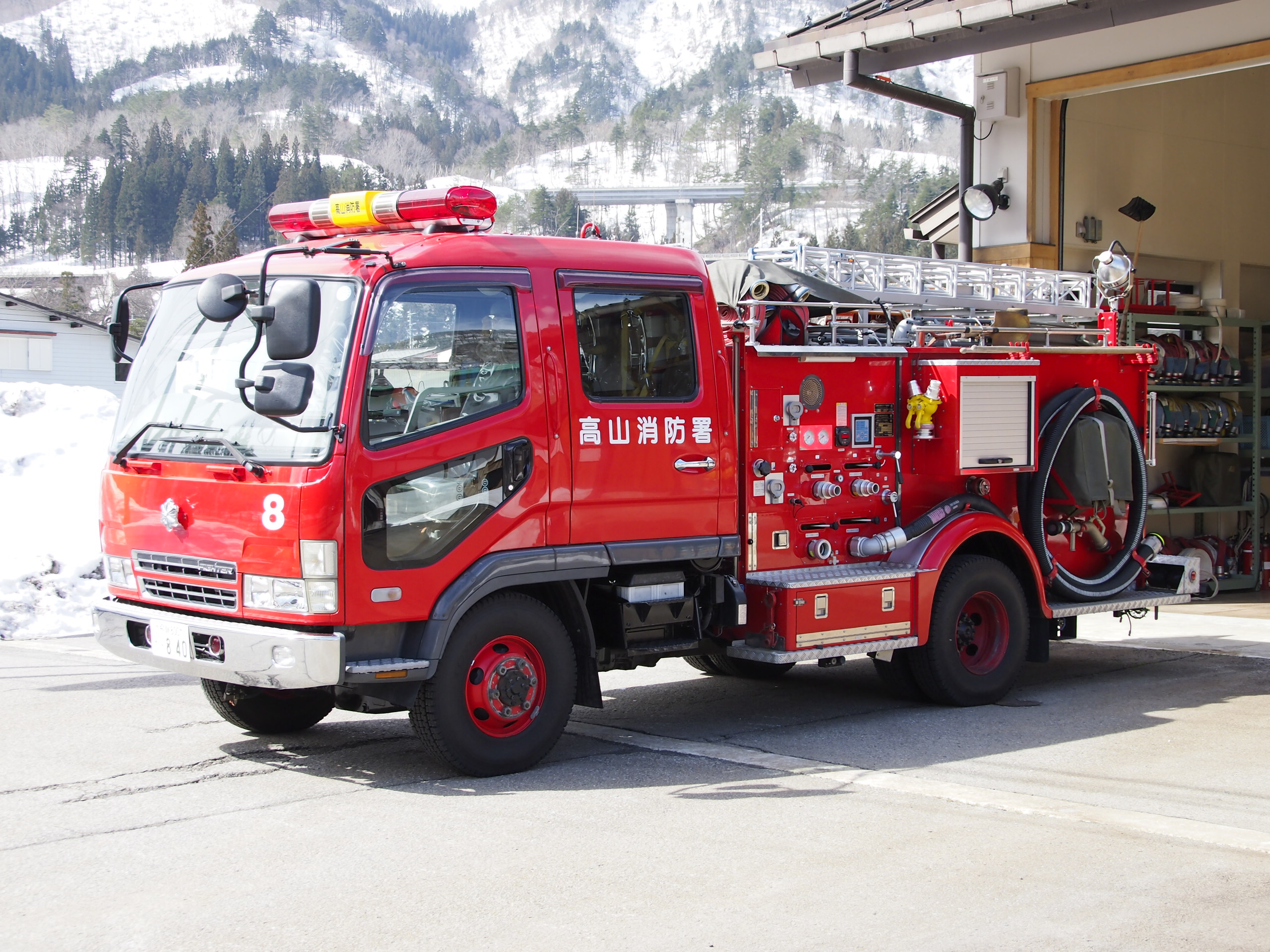［水1-B型］ 水槽付ポンプ車 / 高山市消防本部