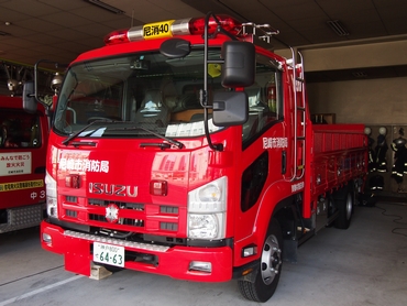 資機材搬送車