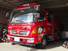 ［水１－Ａ型］ 水槽付きポンプ車