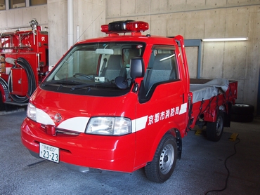 資機材搬送車