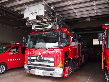 ［４５Ｍ級］ はしご付き消防自動車（大型はしご車）