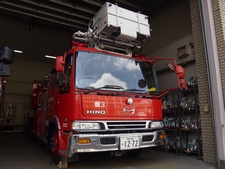 ［２５Ｍ級］ はしご付き消防自動車（大型はしご車）