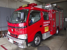 ［ＣＤ-１型］ 小型水槽付きポンプ車