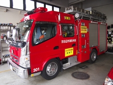 ［ＣＤ-１型］ 小型水槽付きポンプ車