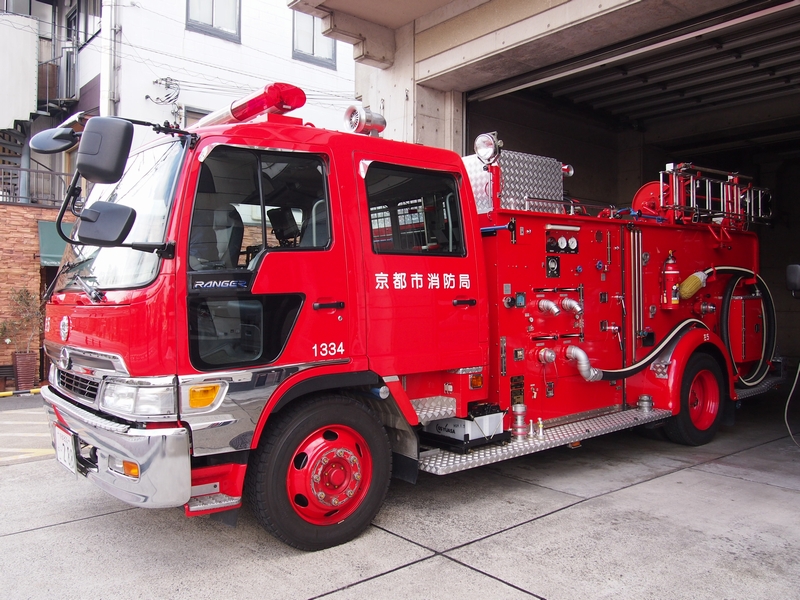 ［化3型］ 化学消防ポンプ自動車 / 京都市消防局 / 左京５０４