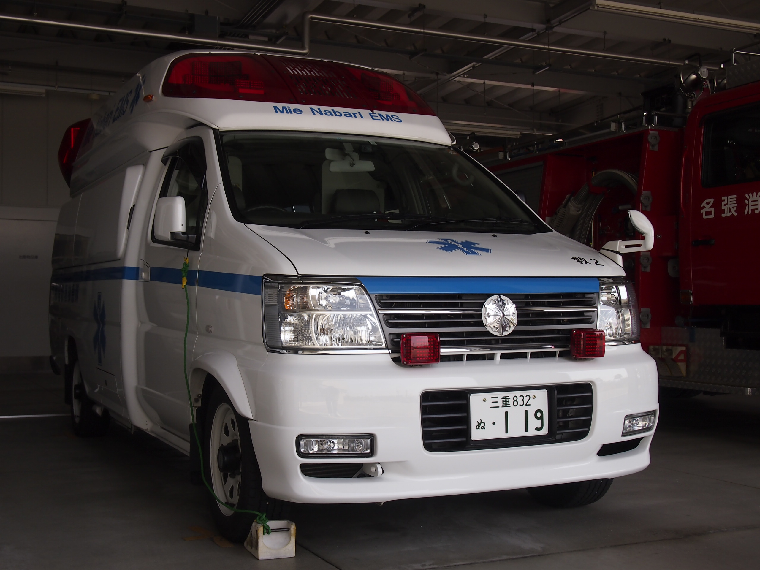 高規格救急自動車 2代目後期型 パラメディック / 名張市消防本部