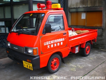 軽資機材搬送車