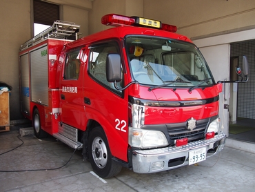 ［ＣＤ-１型］ 小型水槽付きポンプ車