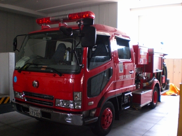 ［水１-Ａ型］ 水槽付きポンプ車