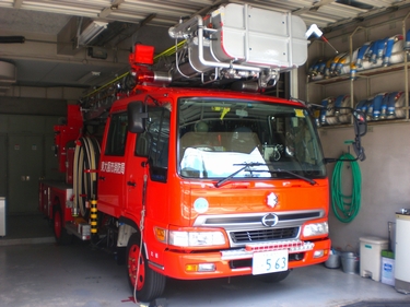 ［１０Ｍ級］ はしご付き消防ポンプ自動車