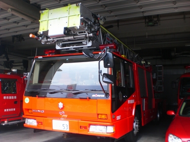 ［４０Ｍ級］ はしご付き消防自動車