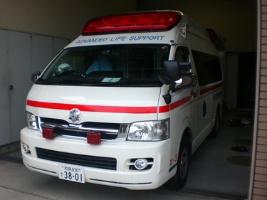高規格救急自動車 ３代目２型 ハイメディック
