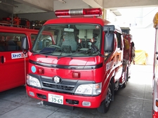 ［ＣＤ-１型］ 小型水槽付きポンプ車
