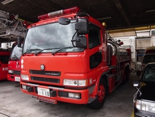 小型動力ポンプ付き水槽車２型