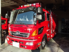 ［水１－Ａ型］ 水槽付きポンプ車
