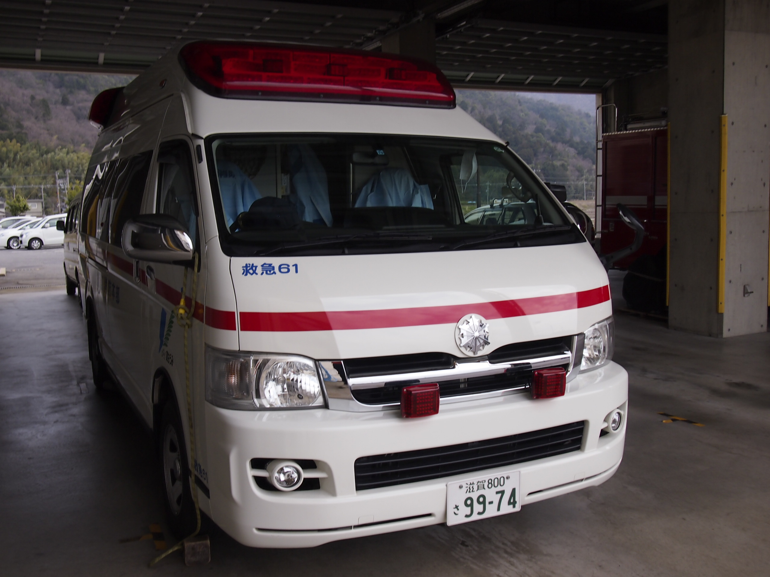 高規格救急自動車 3代目2型 ハイメディック / 東近江行政組合消防本部 / 東近江救急６１